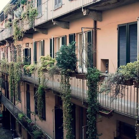 Design Studio Centro Storico Apartment Milan Exterior photo